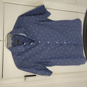 VAN HEUSEN DRESS SHIRT